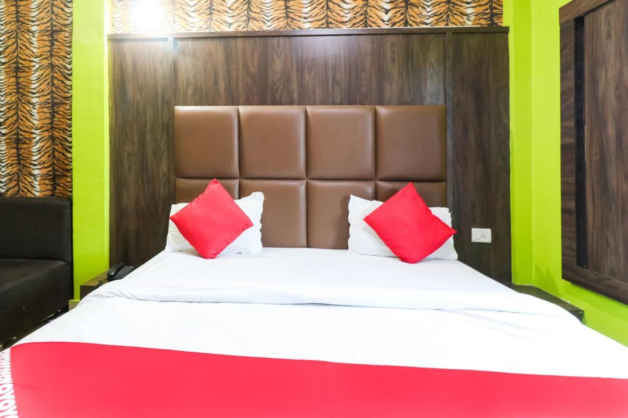 Oyo 6908 Hotel Royal City Azamgarh Luaran gambar