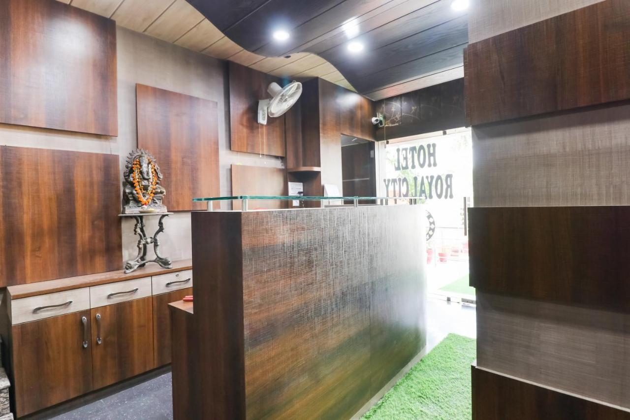 Oyo 6908 Hotel Royal City Azamgarh Luaran gambar
