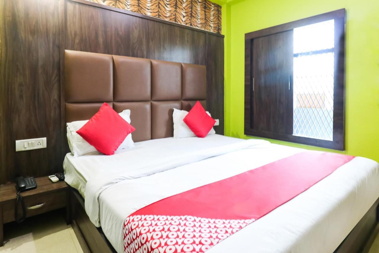 Oyo 6908 Hotel Royal City Azamgarh Luaran gambar